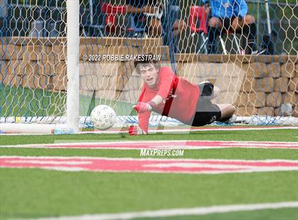 Thumbnail 2 in Lake Travis vs. Plano (UIL 6A Boys Soccer State Final) photogallery.