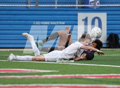 Thumbnail 3 in Lake Travis vs. Plano (UIL 6A Boys Soccer State Final) photogallery.