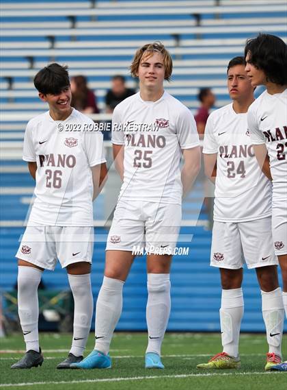 Thumbnail 1 in Lake Travis vs. Plano (UIL 6A Boys Soccer State Final) photogallery.