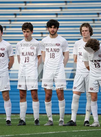 Thumbnail 3 in Lake Travis vs. Plano (UIL 6A Boys Soccer State Final) photogallery.