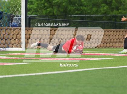 Thumbnail 3 in Lake Travis vs. Plano (UIL 6A Boys Soccer State Final) photogallery.