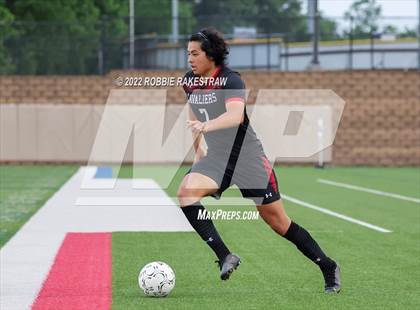 Thumbnail 3 in Lake Travis vs. Plano (UIL 6A Boys Soccer State Final) photogallery.
