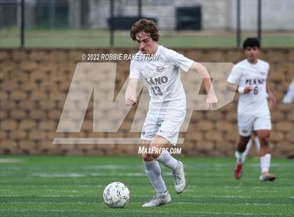 Thumbnail 2 in Lake Travis vs. Plano (UIL 6A Boys Soccer State Final) photogallery.