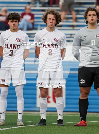 Thumbnail 1 in Lake Travis vs. Plano (UIL 6A Boys Soccer State Final) photogallery.