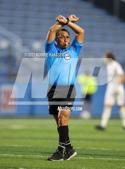 Thumbnail 3 in Lake Travis vs. Plano (UIL 6A Boys Soccer State Final) photogallery.