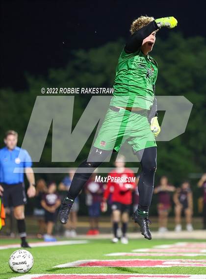 Thumbnail 2 in Lake Travis vs. Plano (UIL 6A Boys Soccer State Final) photogallery.