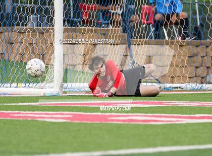 Thumbnail 3 in Lake Travis vs. Plano (UIL 6A Boys Soccer State Final) photogallery.