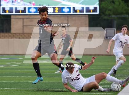 Thumbnail 2 in Lake Travis vs. Plano (UIL 6A Boys Soccer State Final) photogallery.
