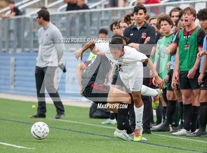 Thumbnail 2 in Lake Travis vs. Plano (UIL 6A Boys Soccer State Final) photogallery.