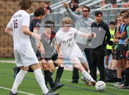 Thumbnail 2 in Lake Travis vs. Plano (UIL 6A Boys Soccer State Final) photogallery.