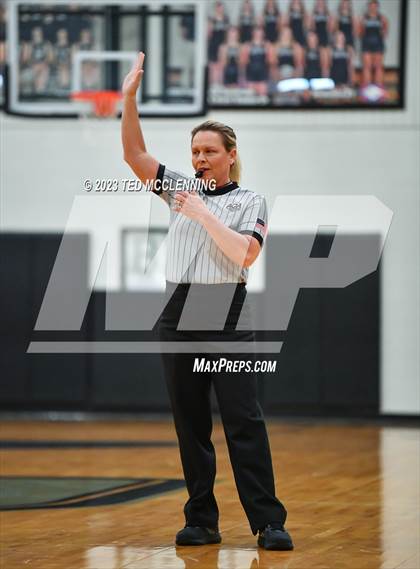 Thumbnail 1 in Perryville @ Bigelow photogallery.