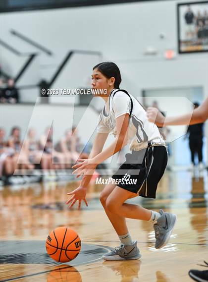 Thumbnail 1 in Perryville @ Bigelow photogallery.