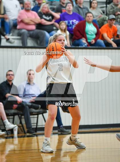 Thumbnail 1 in Perryville @ Bigelow photogallery.