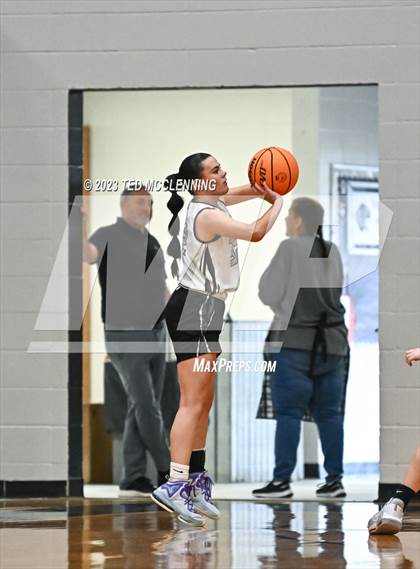Thumbnail 2 in Perryville @ Bigelow photogallery.
