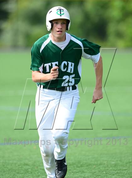 Thumbnail 3 in North Haven @ Cheney RVT (CIAC Class L 2nd Round) photogallery.