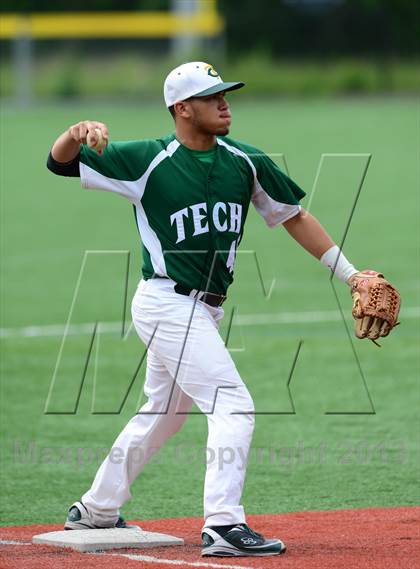 Thumbnail 3 in North Haven @ Cheney RVT (CIAC Class L 2nd Round) photogallery.