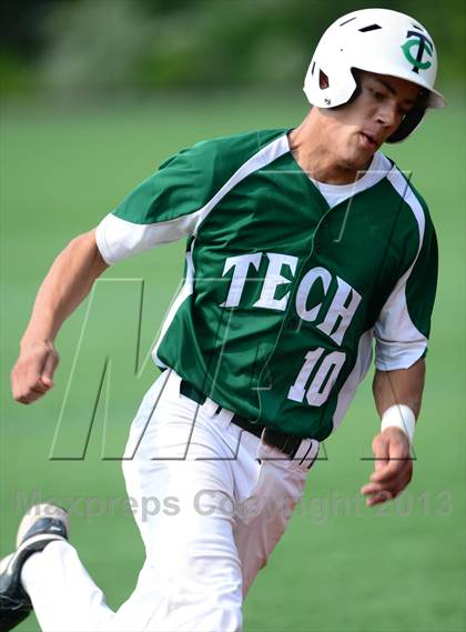 Thumbnail 3 in North Haven @ Cheney RVT (CIAC Class L 2nd Round) photogallery.