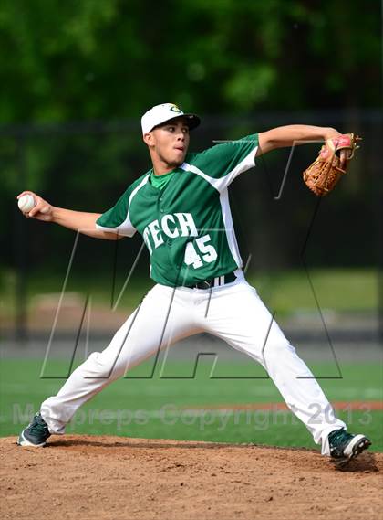 Thumbnail 3 in North Haven @ Cheney RVT (CIAC Class L 2nd Round) photogallery.