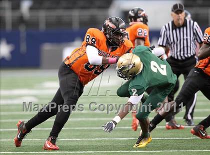 Thumbnail 2 in DeSoto vs. Douglass (Kirk Herbstreit National Kickoff Classic) photogallery.