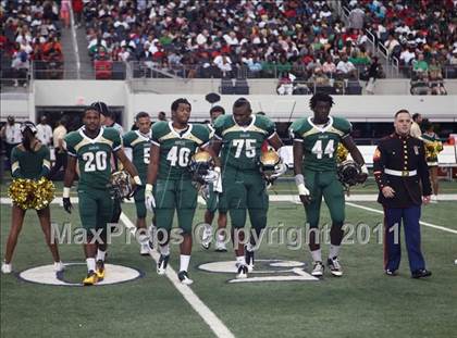 Thumbnail 3 in DeSoto vs. Douglass (Kirk Herbstreit National Kickoff Classic) photogallery.