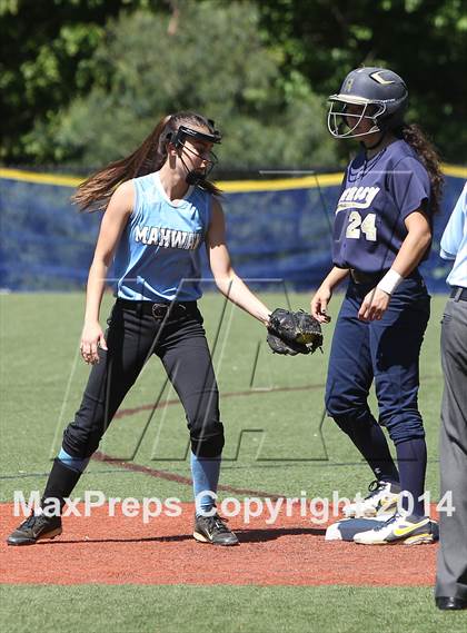 Thumbnail 3 in Ramsey vs Mahwah (Bergen County Tournament) photogallery.