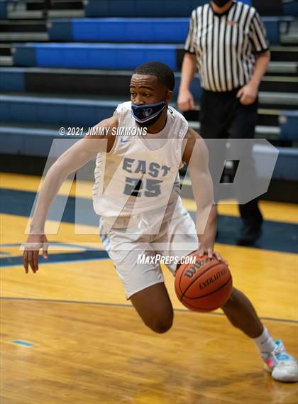 Thumbnail 2 in Collinsville @ Belleville East photogallery.