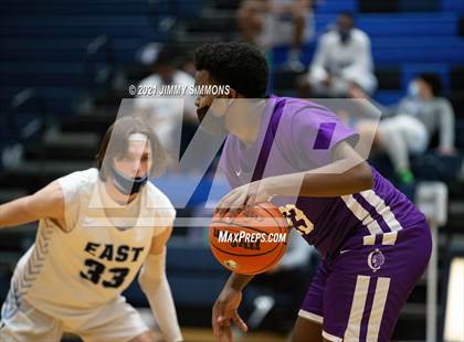 Thumbnail 1 in Collinsville @ Belleville East photogallery.