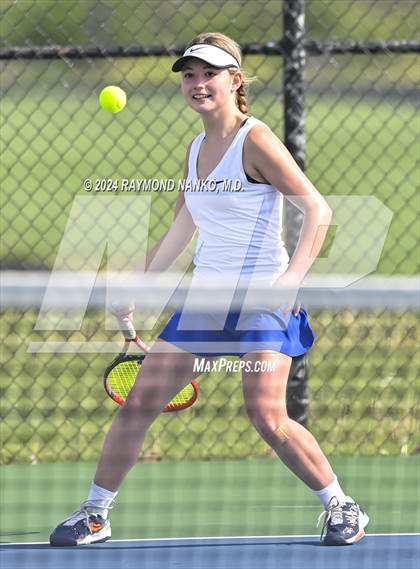 Thumbnail 1 in Lake Central vs Hamilton Southeastern  photogallery.