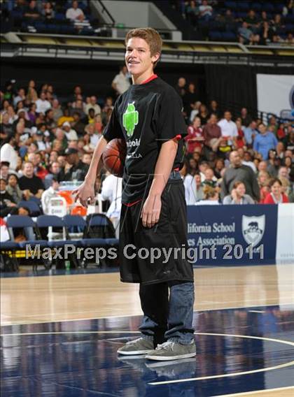 Thumbnail 3 in Brea Olinda vs. Mater Dei (CIF SS 1AA Final) photogallery.