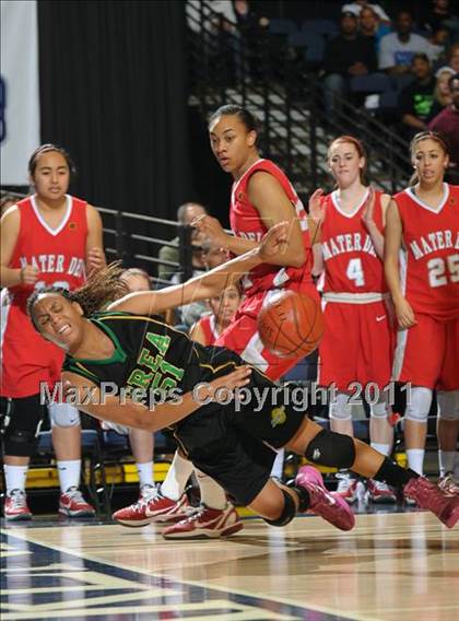 Thumbnail 1 in Brea Olinda vs. Mater Dei (CIF SS 1AA Final) photogallery.