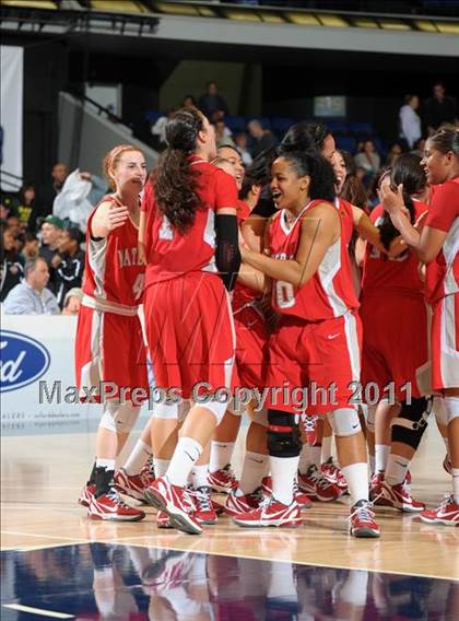 Thumbnail 2 in Brea Olinda vs. Mater Dei (CIF SS 1AA Final) photogallery.