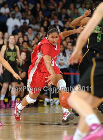 Thumbnail 2 in Brea Olinda vs. Mater Dei (CIF SS 1AA Final) photogallery.
