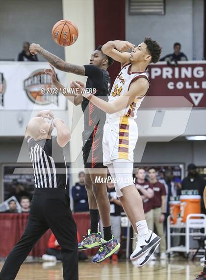 Thumbnail 2 in Imhotep Charter vs. Cardinal Hayes (Spalding Hoophall Classic) photogallery.