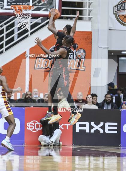 Thumbnail 3 in Imhotep Charter vs. Cardinal Hayes (Spalding Hoophall Classic) photogallery.