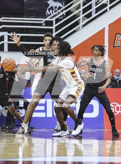 Thumbnail 3 in Imhotep Charter vs. Cardinal Hayes (Spalding Hoophall Classic) photogallery.