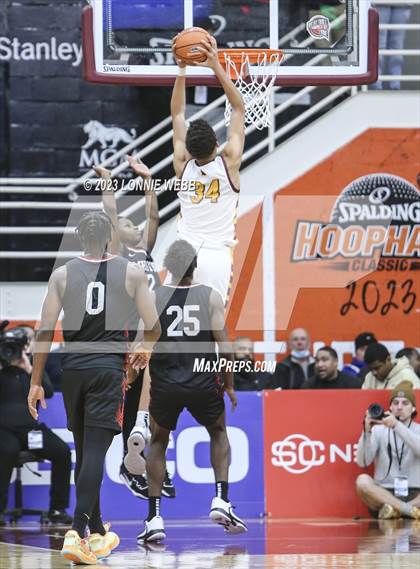 Thumbnail 1 in Imhotep Charter vs. Cardinal Hayes (Spalding Hoophall Classic) photogallery.