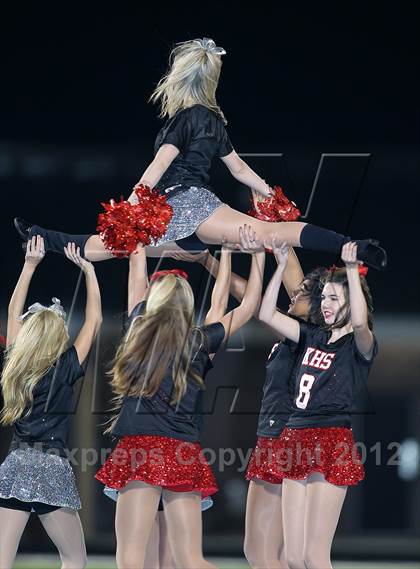 Thumbnail 3 in Gainesville vs. Kilgore (UIL 3A Division 1 Quarterfinal Playoff) photogallery.