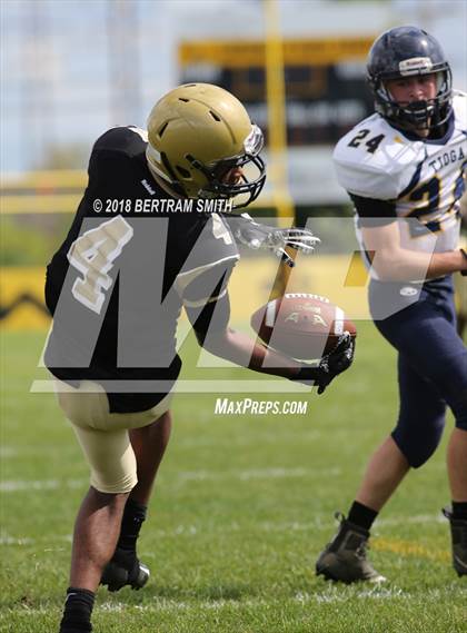 Thumbnail 3 in Tioga @ Cardinal O'Hara photogallery.