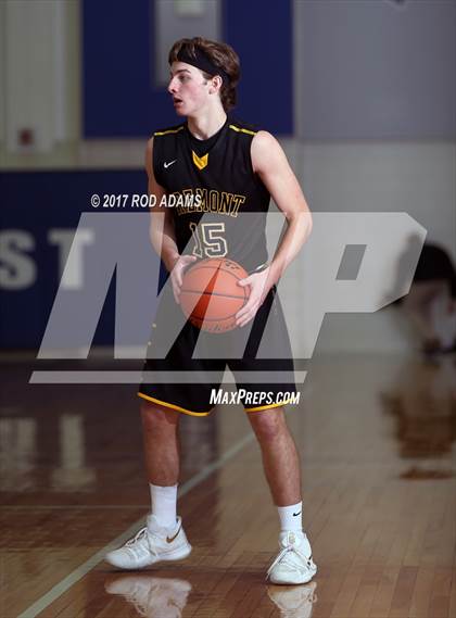 Thumbnail 2 in Lincoln Southwest vs. Fremont (HAC Tournament) photogallery.