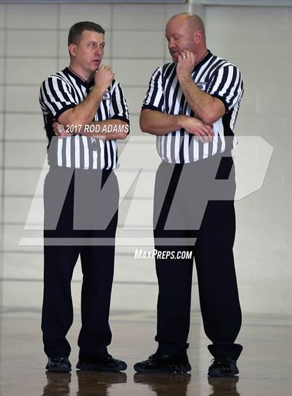 Thumbnail 2 in Lincoln Southwest vs. Fremont (HAC Tournament) photogallery.