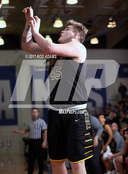 Thumbnail 3 in Lincoln Southwest vs. Fremont (HAC Tournament) photogallery.
