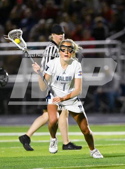 Thumbnail 3 in Valor Christian vs. Regis Jesuit (CHSAA 5A Semi-Final) photogallery.