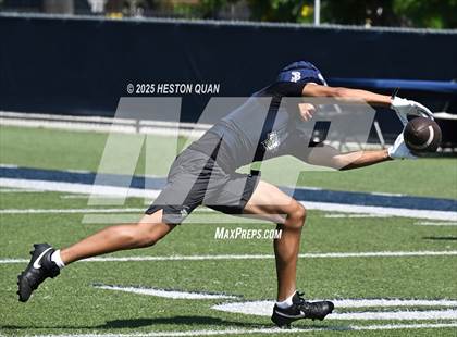 Thumbnail 3 in St. John Bosco vs. Corona del Mar (Brave 8 Invitational) photogallery.