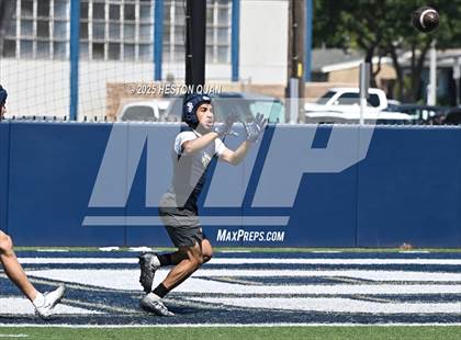 Thumbnail 2 in St. John Bosco vs. Corona del Mar (Brave 8 Invitational) photogallery.