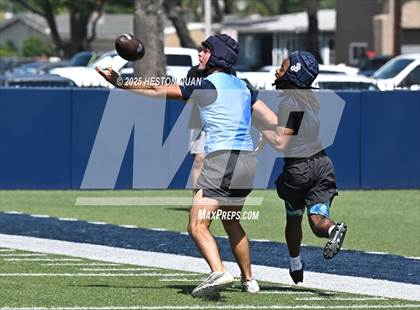 Thumbnail 3 in St. John Bosco vs. Corona del Mar (Brave 8 Invitational) photogallery.