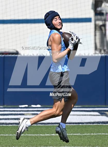 Thumbnail 3 in St. John Bosco vs. Corona del Mar (Brave 8 Invitational) photogallery.