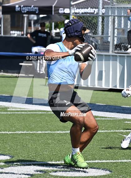 Thumbnail 2 in St. John Bosco vs. Corona del Mar (Brave 8 Invitational) photogallery.