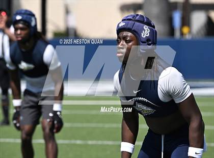 Thumbnail 3 in St. John Bosco vs. Corona del Mar (Brave 8 Invitational) photogallery.