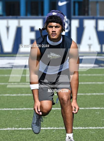 Thumbnail 3 in St. John Bosco vs. Corona del Mar (Brave 8 Invitational) photogallery.