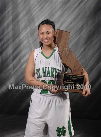Thumbnail 2 in Bishop Amat vs. St. Mary's (CIF State D3 Award Photos) photogallery.